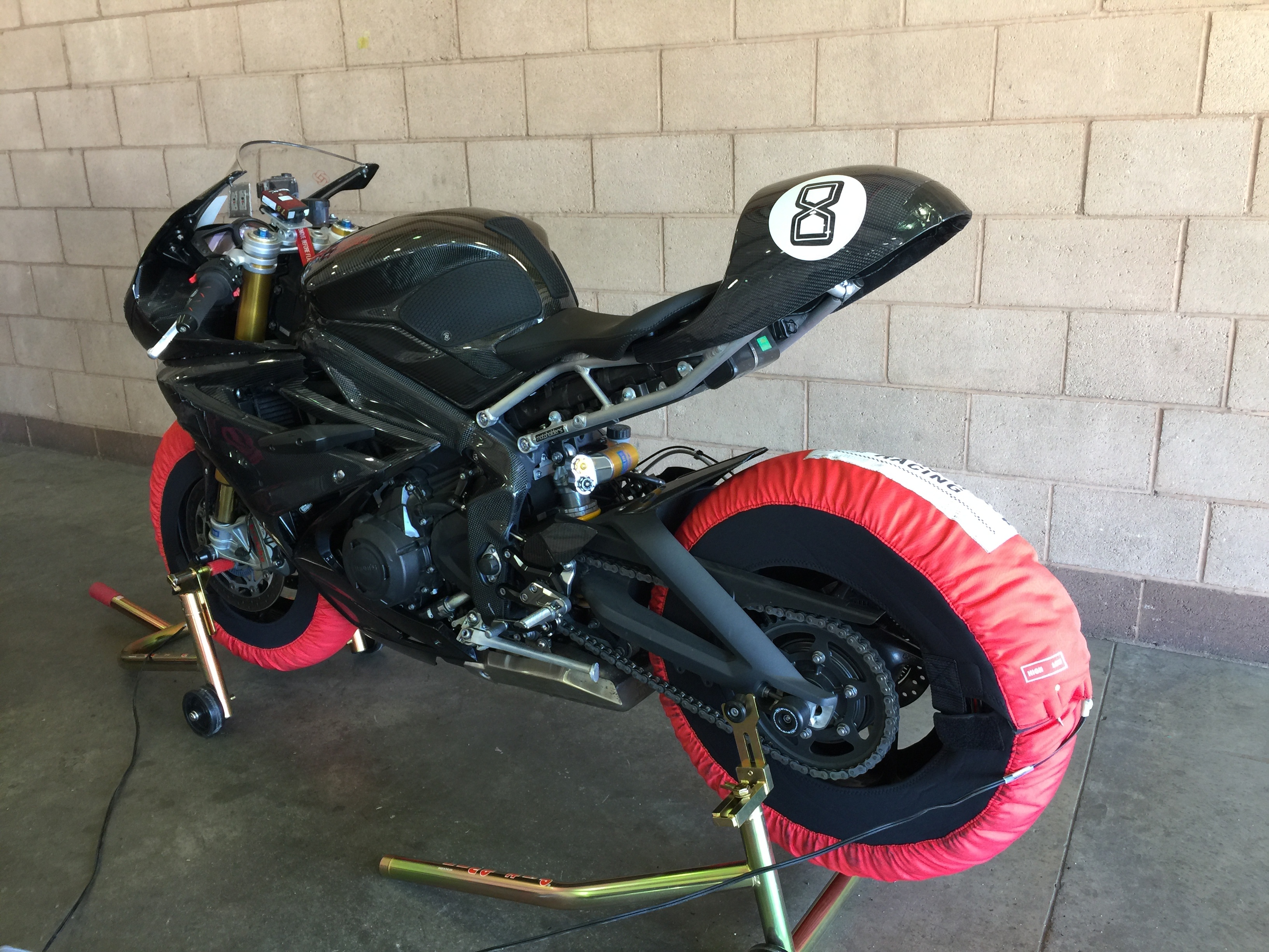 Triumph 675R Cafe Racer photo 88